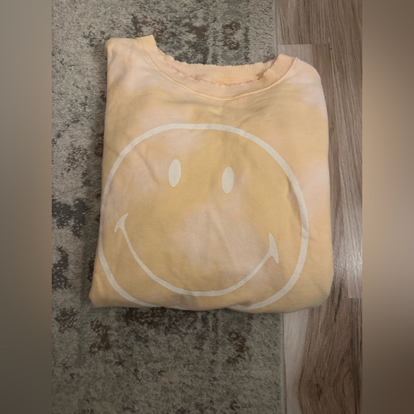 American Eagle Light Orange/Dark Orange Tie Dye Pullover w/White Smiley Face - Picture 1 of 3